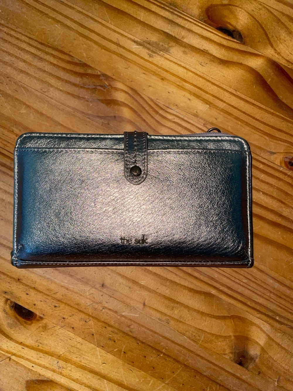 The Sak Iris Convertible Crossbody Pyrite Metallic Leather Wallet NWOT